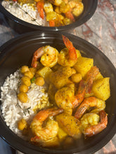 Load image into Gallery viewer, Curry Shrimp or Chicken Bowl
